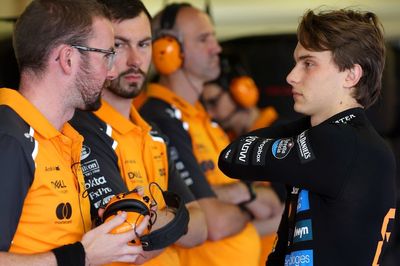 Piastri baffled by “mystery” lack of pace in F1 Mexico GP qualifying