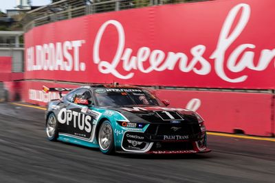Supercars Gold Coast: Mostert beats Feeney to complete double
