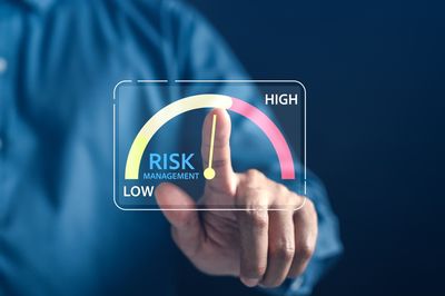 10 Different Ways to Hedge Your Portfolio Against Economic Downturns