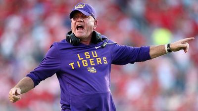 College Football World Shocked but Not Surprised Over LSU Firing Brian Kelly