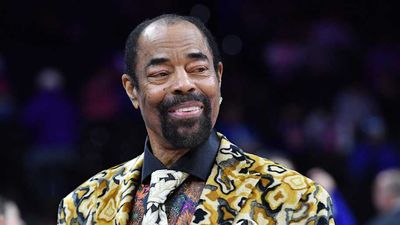 Knicks Announcer Walt Frazier Took Hilarious Jab at Pat Riley During Game vs. Heat