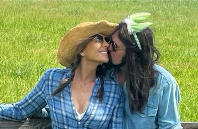 Elizabeth Hurley is 'very happy' with Billy Ray Cyrus
