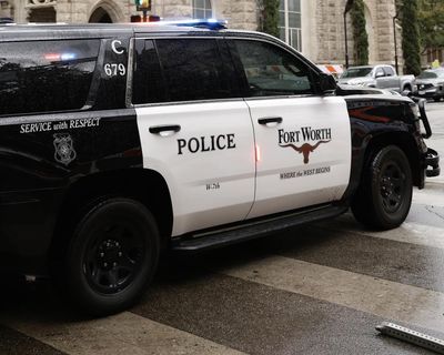 Texas officers heroically rescue baby pinned under car after overturn crash