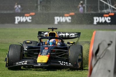 George Russell blasts “lawnmower racing” as F1 drivers cut Turn 2 at Mexico GP start