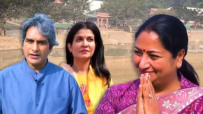 The Yamuna PR wash: Anchors interview Delhi CM next to ‘pond’, no question on pollution data