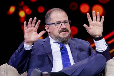 Qualcomm CEO warns that ‘everybody’s playing to win’ when it comes to an AI bubble