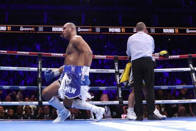 Frank Warren outlines Fabio Wardley vs Oleksandr Usyk target date and location