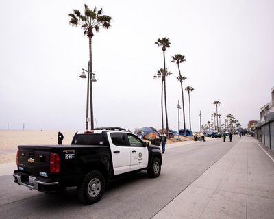 Ex-Los Angeles police officer charged in 2015 shooting death of unarmed man