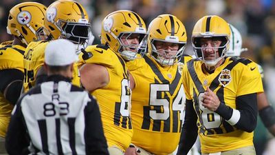 Aaron Rodgers Admits Packers Fans Forced Him to Make Unusual Move on ‘SNF’