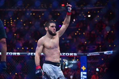 Islam Makhachev details ideal UFC opponent to star on White House card