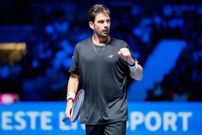 Paris Masters: Cameron Norrie tees up Carlos Alcaraz meeting in second round