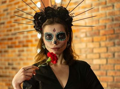 Día de Muertos and Halloween Aren't the Same: What's the Real Difference?