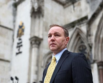 First banker jailed over Libor interest rate rigging to sue UBS for $400m