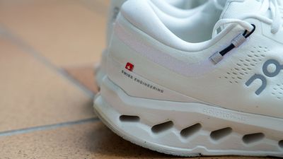 On’s getting sued for its squeaking shoes – just as my Cloudsurfer 2 started making noise