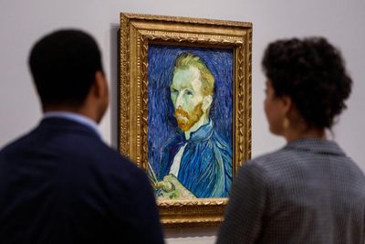 Picture of health: going to art galleries can improve wellbeing, study reveals