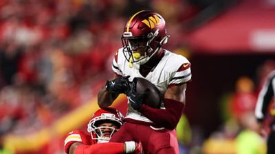 Terry McLaurin Leaves Commanders-Chiefs Game Early With Quad Injury