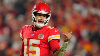 Chiefs Demonstrate Full Potential in Sloppy Monday Night Blowout