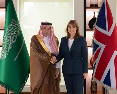 Stock markets rise to record highs and Apple touches $4tn market value for first time – as it happened