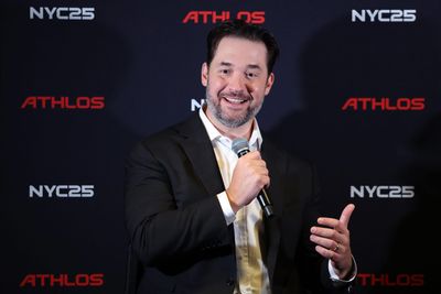 Reddit cofounder once walked away with $10 million—He returned and helped lead the company to a $40 billion market cap today