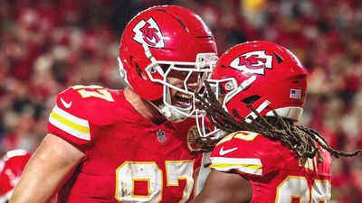Travis Kelce Ties Chiefs Record as Kansas City Beats Commanders 28-7 After Slow Start