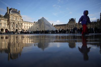 French senators say security at the Louvre is 'not in line' with modern standards and demand action