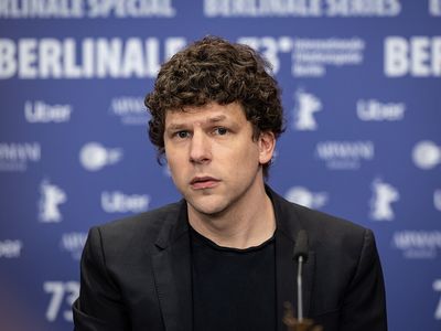 Jesse Eisenberg Shocks NYC Crowd with Real-Life Magic and Now You See Me: Now You Don't Premiere Tickets