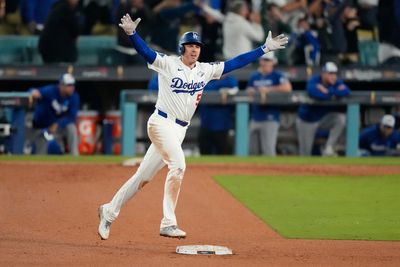 Dodgers produce 18-inning World Series sequel, `The Late, Late Sho'