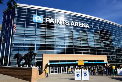 Pittsburgh Penguins fan suffers ‘life-threatening’ injuries after falling from upper concourse during game