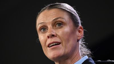 Top cop eyes 'crime-influencers' amid social media ban