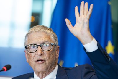 Bill Gates' Climate Change U-Turn: Billionaire Says Apocalypse Overstated, Critics Slam Mixed Messages