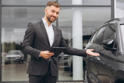 10 Things You Should NEVER Say to a Used Car Salesman