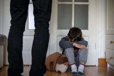 Tories call for national child cruelty register to protect victims of abuse