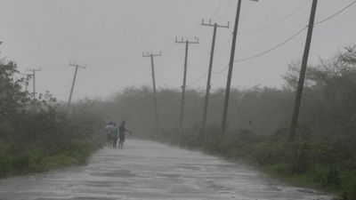 Watch: Streets flood in Kingston as Hurricane Melissa slams Jamaica