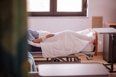 Two-thirds of England’s independent hospices report deficit