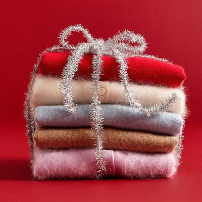 I’m Running to Buy All My Holiday Gifts From J.Crew’s Cashmere Sale