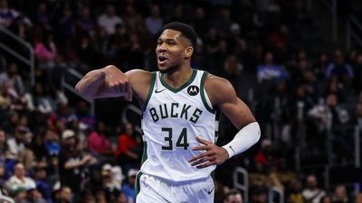 Giannis Antetokounmpo Takes Six Steps Without a Travel Call — Fans Say It's the 'Walk of the Year'