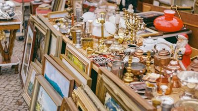 The Antiques and Vintage Fairs, Markets, and Sales to Visit in November – for the Perfect Opportunity to Prepare for Hosting Season