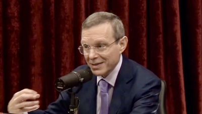 Avi Loeb Slams NASA's 'Terrestrial Stupidity' Over Hidden 3I/ATLAS Images