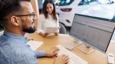 Pre-approved then pressured: Rookie buyer suspects car dealership faked ‘cuddle’ program approval process