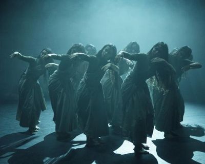 Akram Khan Company: Thikra – Night of Remembering review – forget the meaning, feel the colour and emotion