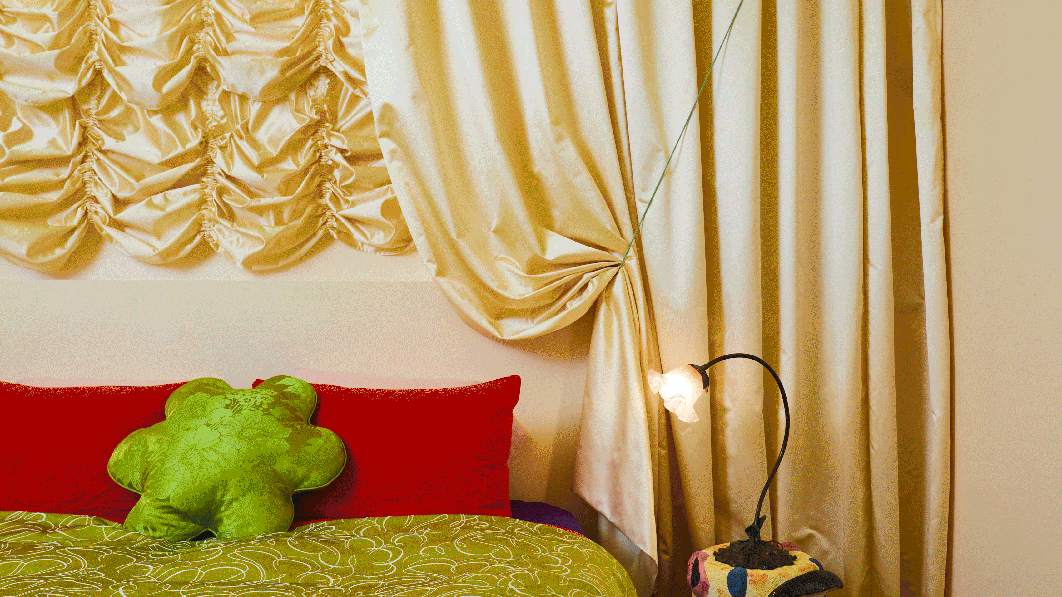 "It’s Theater, Darling" — How Interior Designers Are Turning Homes Into Stages for Escapism and Storytelling