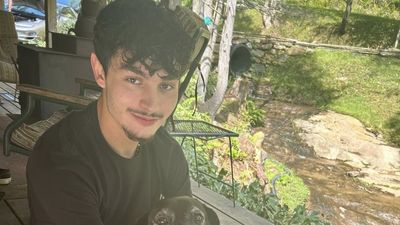 Florida man wakes up from coma after being in a wreck, tells police his girlfriend intentionally crashed the car, then he dies shortly after