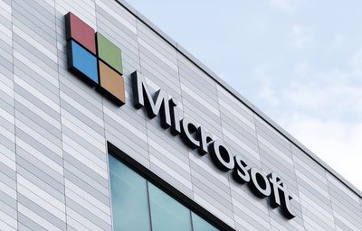 Global Microsoft outage hits Heathrow, Minecraft and Xbox