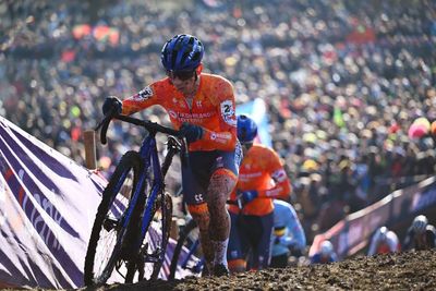 Cyclocross star Lars van der Haar, 34, to retire at end of season