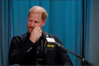 Prince Harry attempts American accent during podcast appearance
