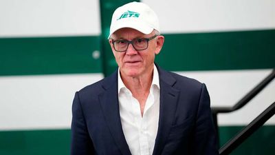Former Jets QB Details Concerning Interaction With Owner Woody Johnson