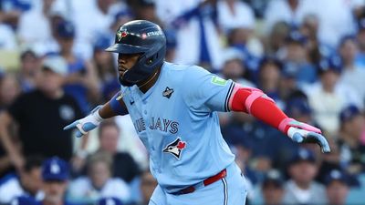 Blue Jays' Davis Schneider, Vladimir Guerrero Jr. Hit Back-to-Back Homers to Start Game 5
