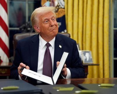 Trump news at a glance: president’s effort to sue his own DoJ is ‘absurd’ and ‘frivolous’, expert says