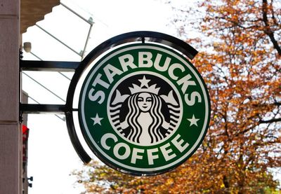 Starbucks Stock: Analyst Estimates & Ratings