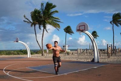 Community fights pickleball replacing basketball courts at South Florida beachside park